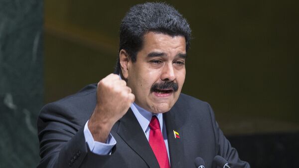 مادورو از یک حمله دیگر به پالایشگاه نفتی در ونزوئلا خبر داد - اسپوتنیک افغانستان  