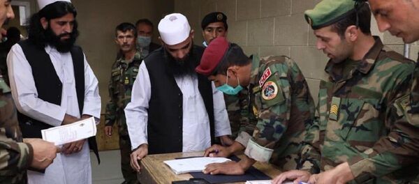 رهایی یک گروه دیگر زندانیان طالبان توسط دولت افغانستان رهایی یک گروه دیگر زندانیان طالبان توسط دولت افغانستان - اسپوتنیک افغانستان