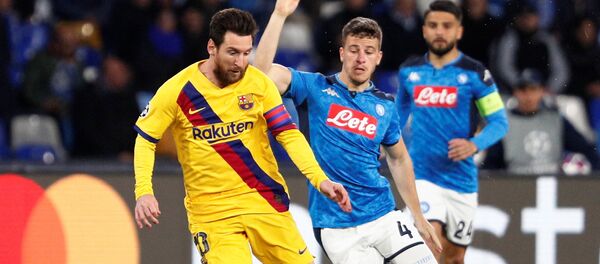 Los jugadores Lionel Messi (Barcelona) y Diego Demme (Napoli) durante el primer partido (1-1) Los jugadores Lionel Messi (Barcelona) y Diego Demme (Napoli) durante el primer partido (1-1) - اسپوتنیک افغانستان