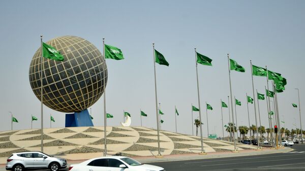 Флаги Саудовской Аравии на одной из улиц города Джидда - اسپوتنیک افغانستان  