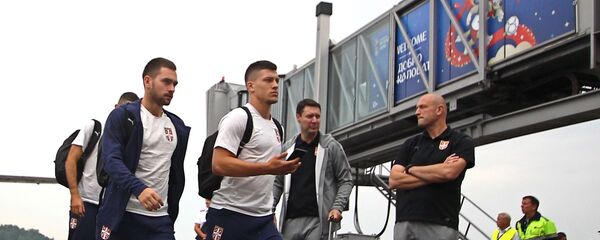 لوکا یوویچ مهاجم صربستانی رئال مادرید  Футбол. ЧМ-2018. Прилет сборной Сербии - اسپوتنیک افغانستان  