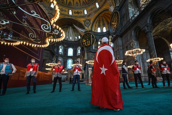 برگزاری نخستین نماز جمعه در آیاصوفیه استانبول بعد از 86 سال - اسپوتنیک افغانستان  