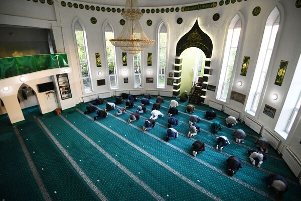 برگزاری نماز عید قربان در شهر نووسیبیرسک روسیه  - اسپوتنیک افغانستان  