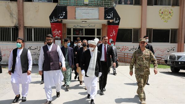 بررسی کارکردهای منسوبین حوزه هشتم شهر کابل از سوی غنی - اسپوتنیک افغانستان  