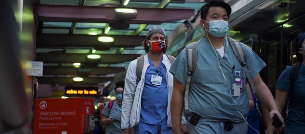 سرزنش ویروس کرونا در امریکا ادامه دارد/ جان باختن ۱۲۰۰ بیمار کرونایی در یک شبانه روز - اسپوتنیک افغانستان  