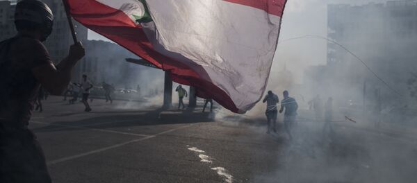 زخمی شدن بیش از 700 تن در تظاهرات بیروت زخمی شدن بیش از 700 تن در تظاهرات بیروت - اسپوتنیک افغانستان