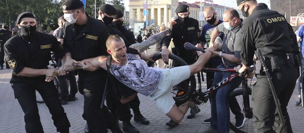 بحران انتخابات؛ 3 هزار معترض بازداشت شدند بحران انتخابات؛ 3 هزار معترض بازداشت شدند - اسپوتنیک افغانستان