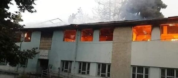 به آتش کشیدن یک مکتب از سوی افراد مسلح ناشناس در تخار به آتش کشیدن یک مکتب از سوی افراد مسلح ناشناس در تخار - اسپوتنیک افغانستان