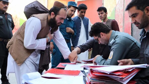 80 زندانی خطرناک گروه طالبان توسط دولت افغانستان آزاد شد - اسپوتنیک افغانستان  
