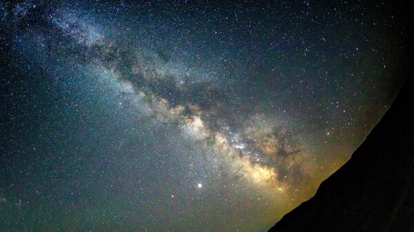 Звездное небо, наблюдаемое в Краснодарском крае во время метеорного потока Персеиды - اسپوتنیک افغانستان  