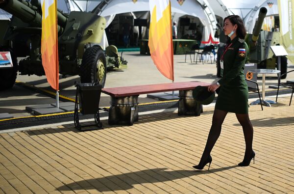 نمایشگاه  بین‌المللی نظامی - تخنیکی «آرمیا-2020» روسیه - اسپوتنیک افغانستان  