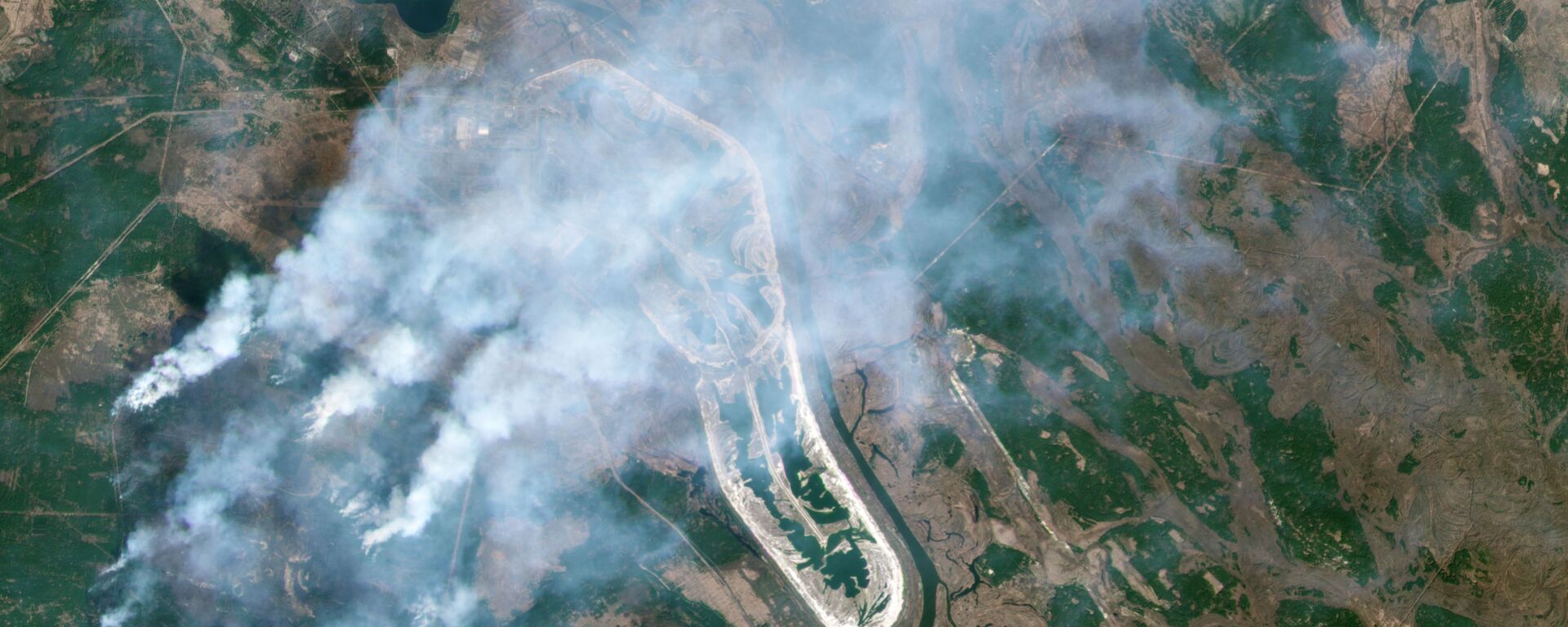Лесные пожары у зоны отчуждения Чернобыльской АЭС - اسپوتنیک افغانستان  , 1920, 04.03.2022