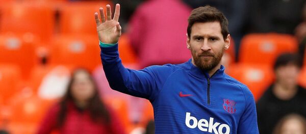 Soccer Football - La Liga Santander - Valencia v FC Barcelona - Mestalla, Valencia, Spain - January 25, 2020  Barcelona's Lionel Messi during the warm up before the match   - اسپوتنیک افغانستان  