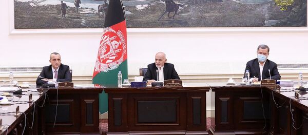 درج نام مادر در شناسنامه الکترونیکی از سوی کابینه تایید شد - اسپوتنیک افغانستان  