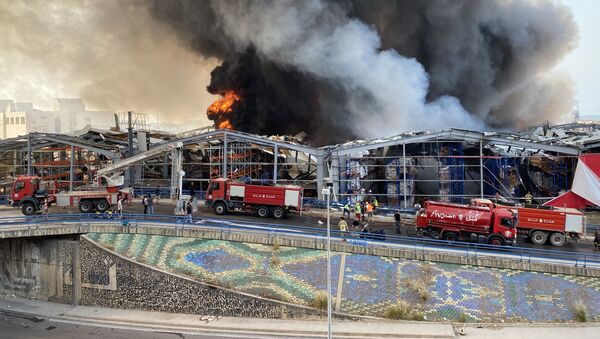  آتش سوزی در یک ساختمان مرکز خرید در بیروت  - اسپوتنیک افغانستان  
