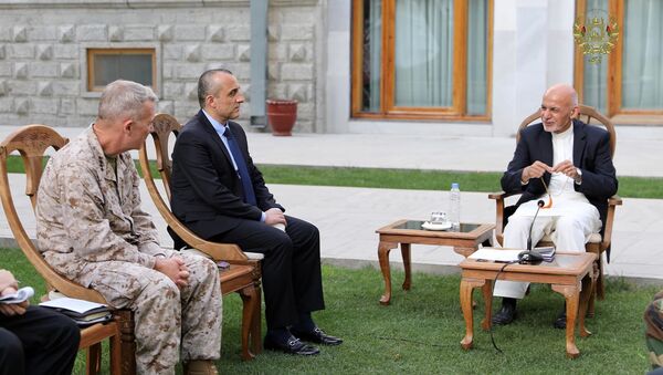 دیدار غنی با فرمانده ستاد فرماندهی مرکزی امریکا - اسپوتنیک افغانستان  