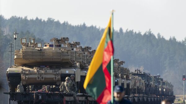 Американские танки прибывают в Литву для участия в операции Atlantic Resolve - اسپوتنیک افغانستان  