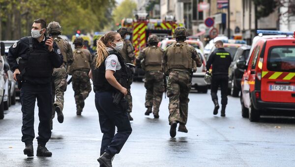بازداشت یکی از مظنونین حمله مسلحانه در پاریس - اسپوتنیک افغانستان  