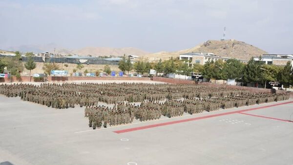 فراغت ۱۰۰۰ تن از سربازان پس از فراگیری آموزش نخستین نظامی - اسپوتنیک افغانستان  