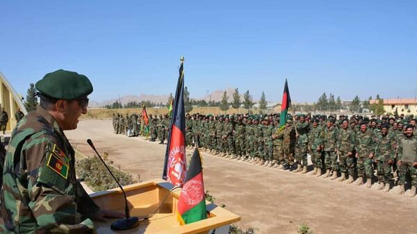فراغت ۵۰۰ سرباز ارتش از کورس آموزش پیشرفته ای کماندویی  - اسپوتنیک افغانستان  