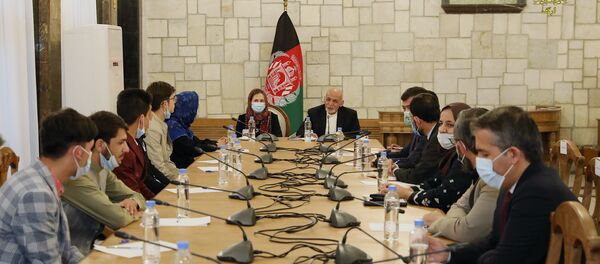 دیدار اشرف غنی با شش تن از اشتراک کنندگان ممتاز کانکور امسال دیدار اشرف غنی با شش تن از اشتراک کنندگان ممتاز کانکور امسال - اسپوتنیک افغانستان