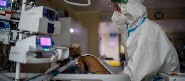 پیرزن 110 ساله آذربایجانی از کرونا نجات یافت + عکس - اسپوتنیک افغانستان  