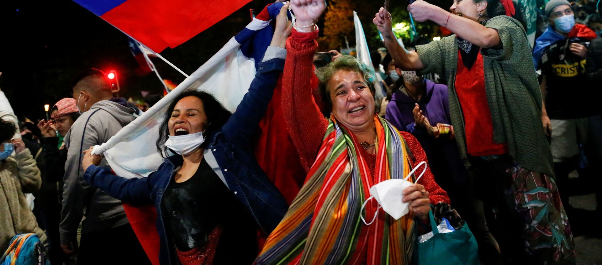 مردم شیلی لغو قانون اساسی دوران پینوشه را جشن گرفتند - اسپوتنیک افغانستان  , 1920, 26.10.2020