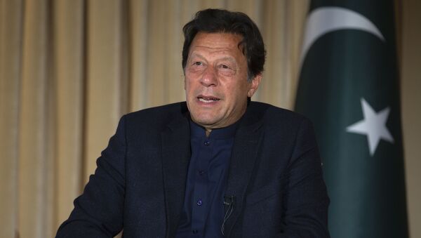    عمران خان از سیاست امریکا در برابر طالبان انتقاد کرد - اسپوتنیک افغانستان  