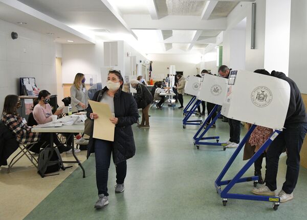 اوضاع آمریکا در روز انتخابات/ مراکز رأی دهی - اسپوتنیک افغانستان  