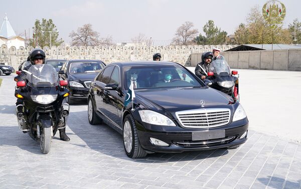 مراسم ویژه پذیرایی از عمران خان، نخست وزیر پاکستان در ارگ ریاست جمهوری افغانستان - اسپوتنیک افغانستان  