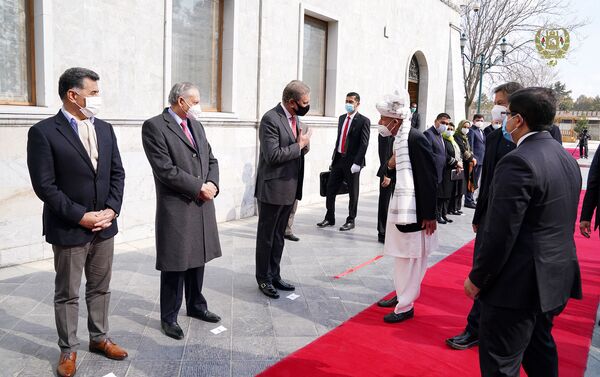مراسم ویژه پذیرایی از عمران خان، نخست وزیر پاکستان در ارگ ریاست جمهوری افغانستان - اسپوتنیک افغانستان  