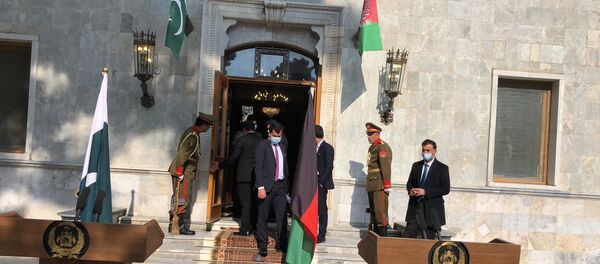 کنفرانس مطبوعاتی رئيس جمهور غنی و نخست وزیر پاکستان در ارگ کنفرانس مطبوعاتی رئيس جمهور غنی و نخست وزیر پاکستان در ارگ - اسپوتنیک افغانستان