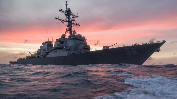  کشتی جنگی آمریکایی با نقض قوانین مرزی وارد آبهای روسیه شد - اسپوتنیک افغانستان  