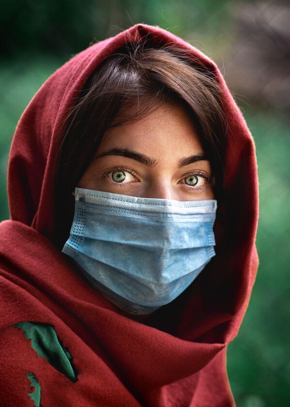  تصویری از دختر افغان/ بهترین عکس 2020 در مسابقه عکاسی آگورا از عکاس مجارستانی Akos Dutka - اسپوتنیک افغانستان  