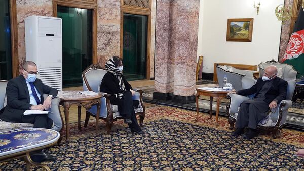 دیدار غنی با نمایندۀ خاص ملل متحد برای افغانستان - اسپوتنیک افغانستان  