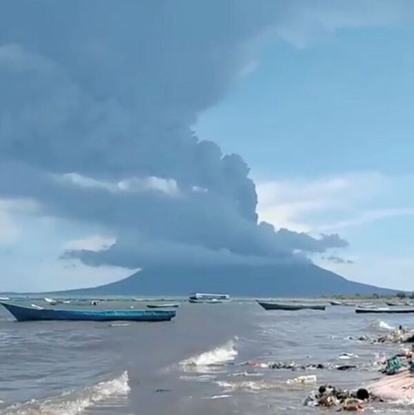   فوران آتشفشان در اندونزی - اسپوتنیک افغانستان  