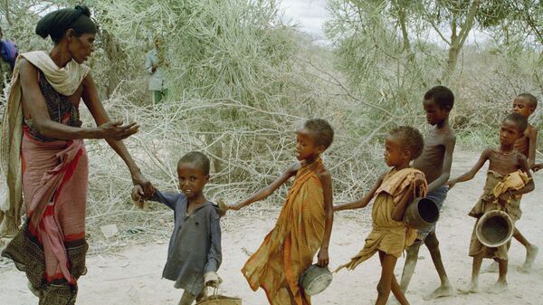 Голодающие дети Сомали - اسپوتنیک افغانستان  
