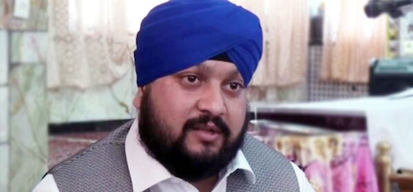 جزئیات زندانی شدن یک شهروند هندوباور از زبان نماینده اهل هنود در مجلس جزئیات زندانی شدن یک شهروند هندوباور از زبان نماینده اهل هنود در مجلس - اسپوتنیک افغانستان