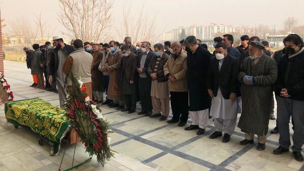 جریان مراسم تشییع جنازه استاد رهنورد زریاب+ویدیو - اسپوتنیک افغانستان  