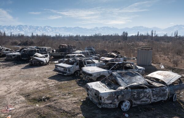 موتر های سوخته در جریان شورش ها در منطقه کردای قزاقستان    - اسپوتنیک افغانستان  