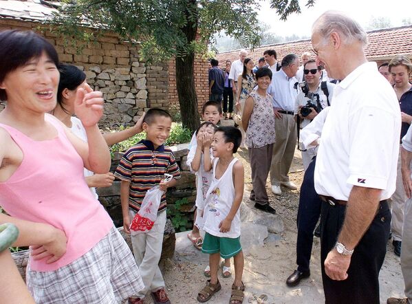  جو بایدن، رئیس جمهور جدید آمریکا
بایدن در سفری به شمال چین. - اسپوتنیک افغانستان  