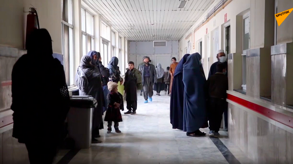 بازگشت زنان به وزارت مراکز صحی - اسپوتنیک افغانستان  