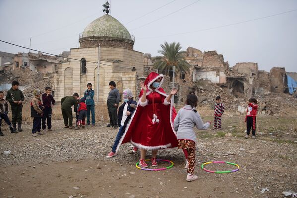 معجزه کریسمس در ویرانه‌ های موصل. - اسپوتنیک افغانستان  