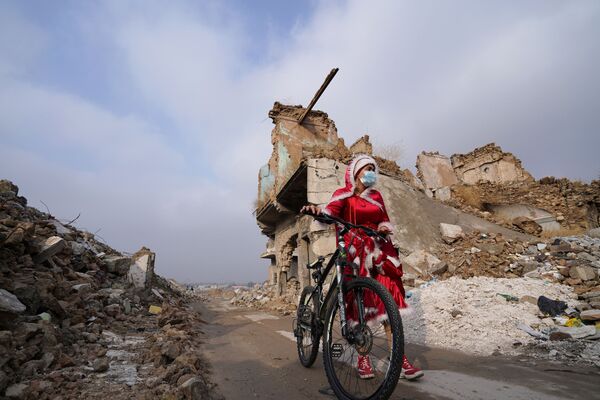 معجزه کریسمس در ویرانه‌ های موصل. - اسپوتنیک افغانستان  
