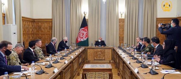 دیدار اشرف غنی با سرپرست وزارت دفاع امریکا دیدار اشرف غنی با سرپرست وزارت دفاع امریکا - اسپوتنیک افغانستان