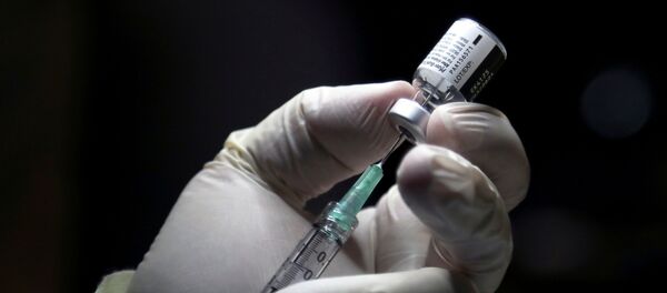 در مکزیک یک پزشک پس از گرفتن واکسن فایزر بستری شد  در مکزیک یک پزشک پس از گرفتن واکسن فایزر بستری شد - اسپوتنیک افغانستان