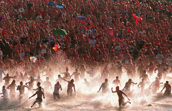 برگزاری جشن سال نو از لابلای آرشیو/نیدرلند1999.
 - اسپوتنیک افغانستان  