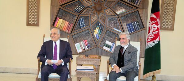 صلح محور دیدار عبدالله با خلیلزاد  - اسپوتنیک افغانستان  