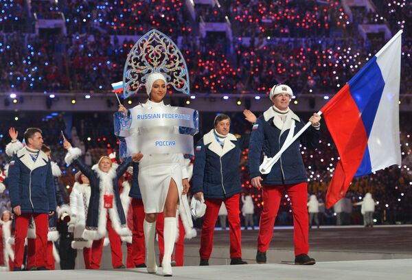 مدل ایرینا شیک در مراسم افتتاحیه بازی های زمستانی در سوچی - اسپوتنیک افغانستان  