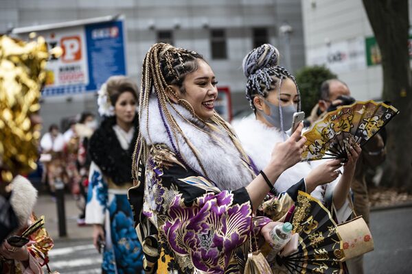 جشن بلوغ برای دختران 20 ساله جاپانی - اسپوتنیک افغانستان  